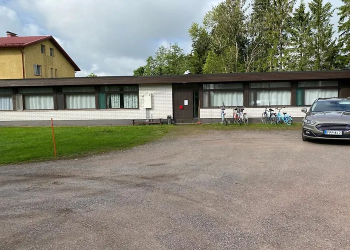 Vandrerhjem Kokemaeen Opisto *